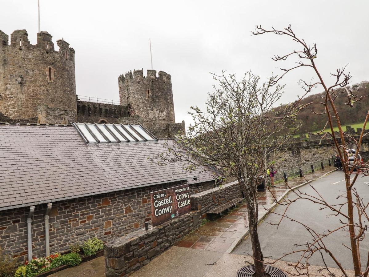 Appartamento The Old Coach House Conwy Esterno foto