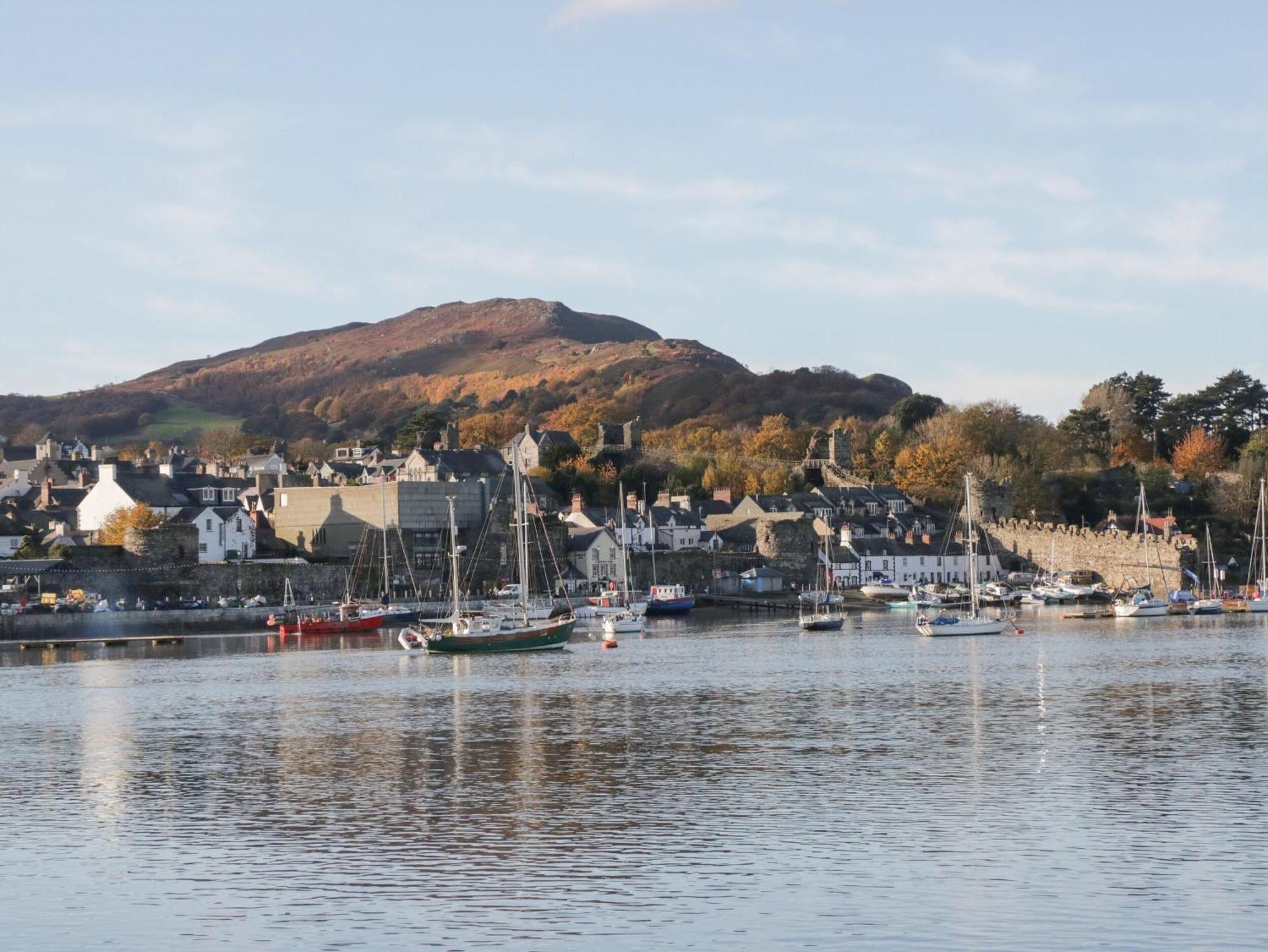 Appartamento The Old Coach House Conwy Esterno foto